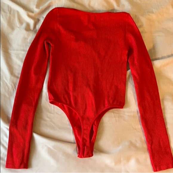 Ribbed Bodysuit - Picture 3 of 3